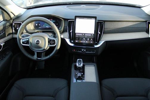 2026 Volvo XC90 Plus, B6 AWD Gas (mild hybrid), Gasoline, Bright, 7 Seats