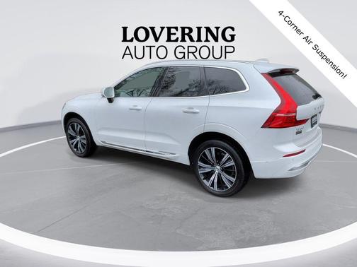 White 2022 Volvo XC60 B5 Inscription