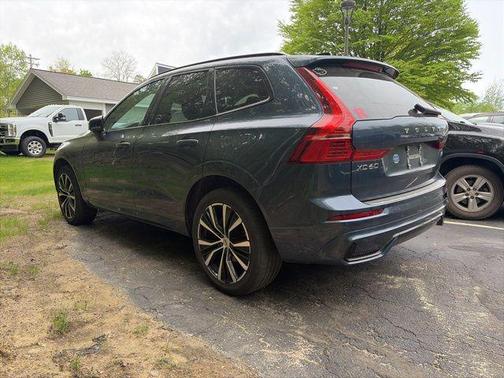 Denim Blue Metallic 2024 Volvo XC60 B5 Plus Dark Theme