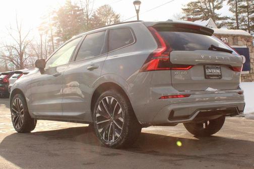 2026 Volvo XC60 B5 Ultra