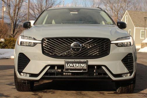 2026 Volvo XC60 B5 Ultra