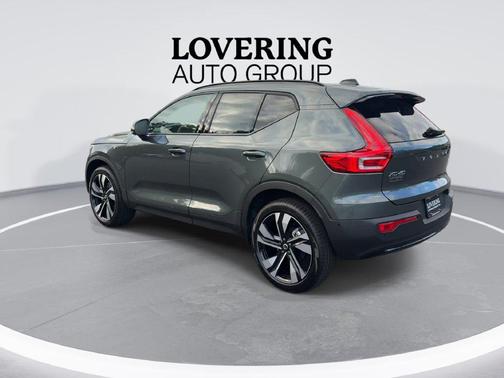 Forest Lake 2026 Volvo XC40 Ultra, B5 AWD Gas (mild hybrid), Dark