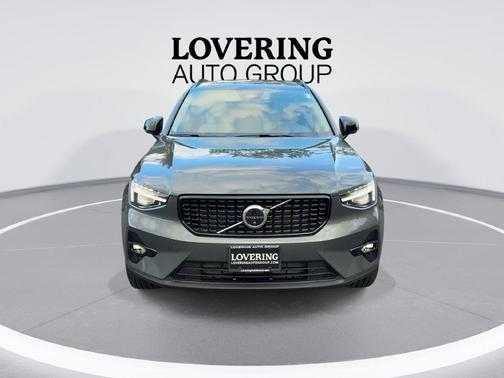 Forest Lake 2026 Volvo XC40 Ultra, B5 AWD Gas (mild hybrid), Dark