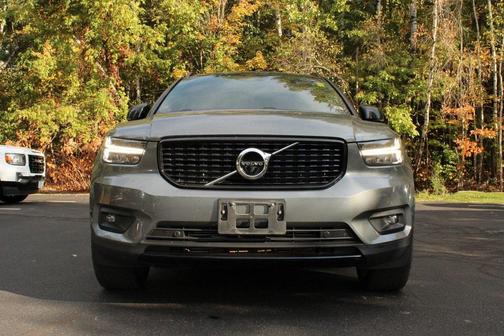 2019 Volvo XC40 T5 R-Design