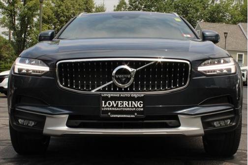 2020 Volvo V90 Cross Country T6