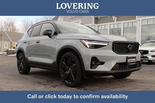 2026 Volvo XC40 B5 Ultra Black Edition