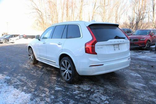 2024 Volvo XC90 Recharge Plug-In Hybrid T8 Plus Bright Theme 7-Seater