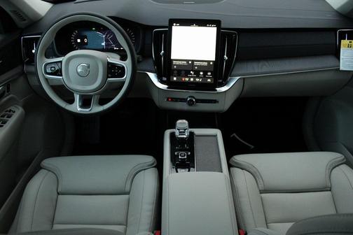 2026 Volvo XC90 B6 Ultra 7-Seater