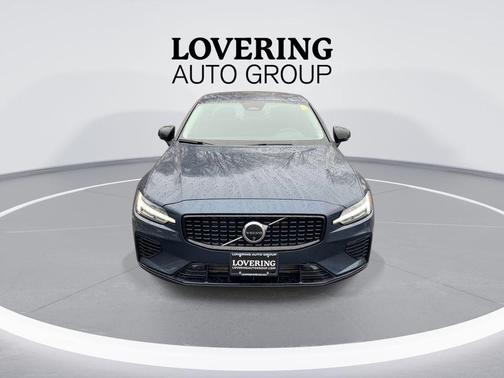 Denim Blue Metallic 2025 Volvo S60 Plug-In Hybrid T8 Plus
