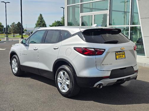 Silver Ice Metallic 2020 Chevrolet Blazer 2LT