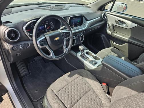 Silver Ice Metallic 2020 Chevrolet Blazer 2LT