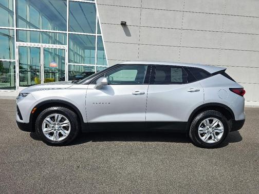 Silver Ice Metallic 2020 Chevrolet Blazer 2LT