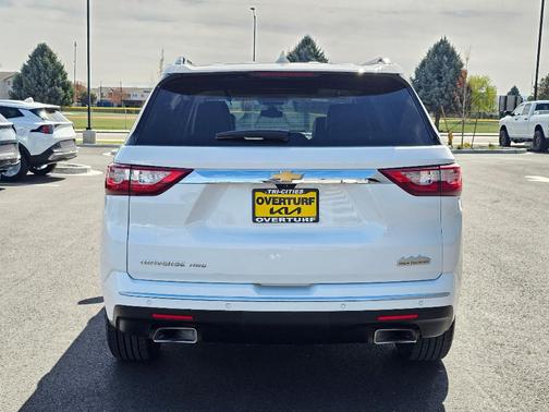 Summit White 2019 Chevrolet Traverse High Country