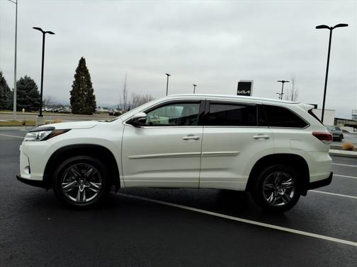 2019 Toyota Highlander Limited Platinum