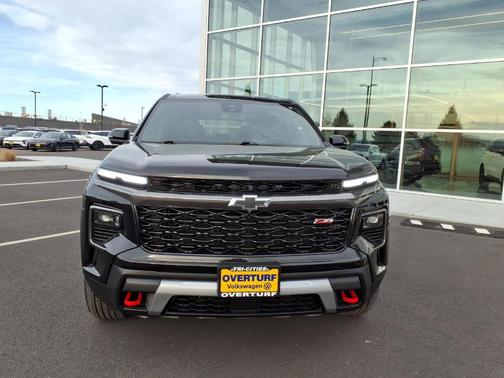 Mosaic Black Metallic 2024 Chevrolet Traverse Z71