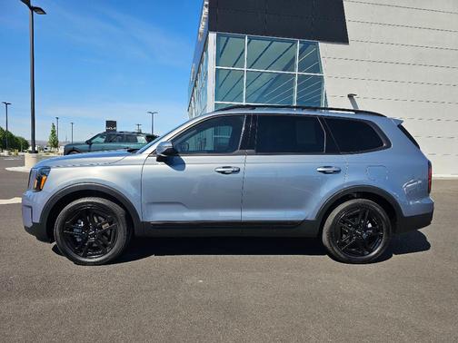 Everlasting Silver 2024 Kia Telluride EX X-Line