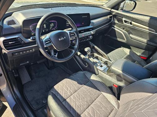 Everlasting Silver 2024 Kia Telluride EX X-Line