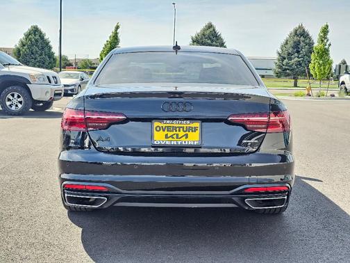 Mythos Black Metallic 2021 Audi A4 45 S line Premium Plus
