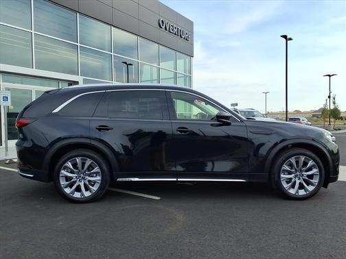 2024 Mazda CX-90 Premium