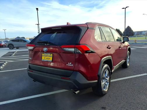 2022 Toyota RAV4 Hybrid LE