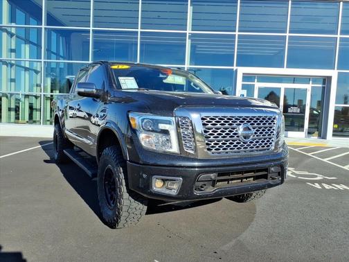 2017 Nissan Titan Platinum Reserve