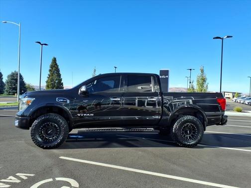2017 Nissan Titan Platinum Reserve