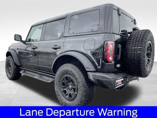 Shadow Black 2026 Ford Bronco Badlands