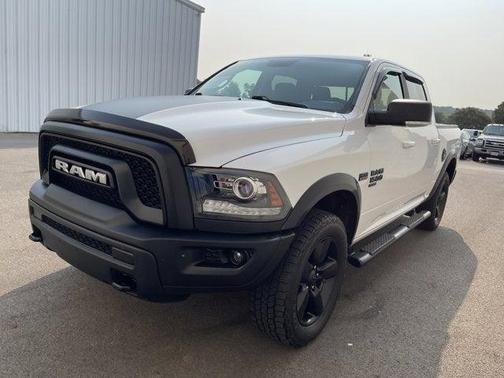 2019 RAM 1500 SLT