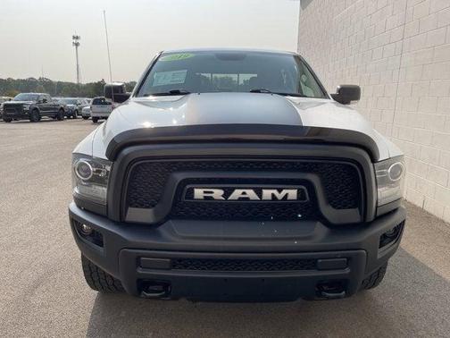 2019 RAM 1500 SLT