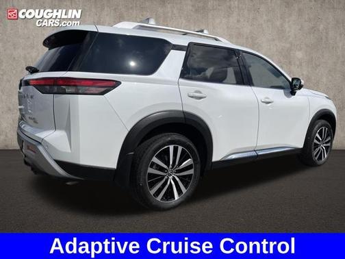 2025 Nissan Pathfinder Platinum 4WD