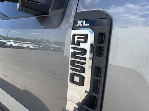 2023 Ford F-250 XL