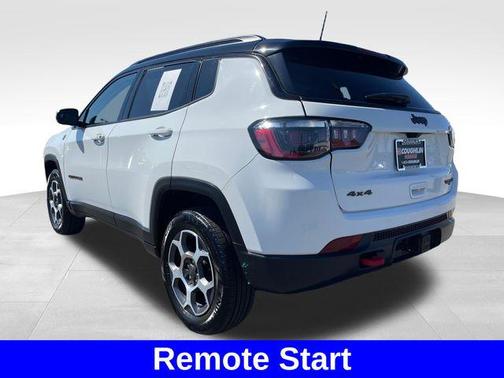 Bright White Clearcoat 2022 Jeep Compass Trailhawk