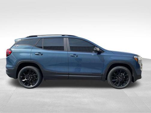 Downpour Metallic 2024 GMC Terrain SLE
