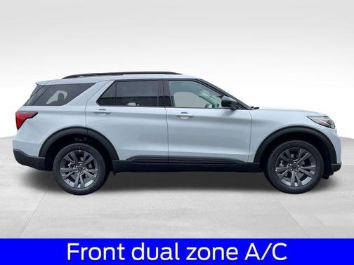 Space White Metallic 2026 Ford Explorer Active