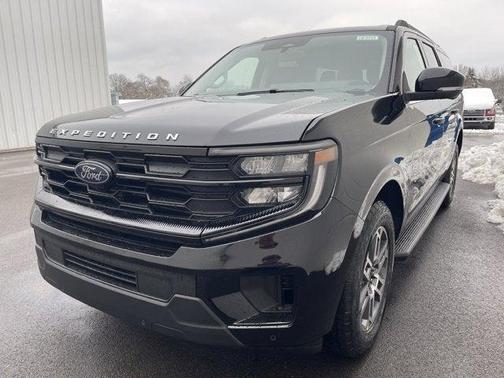 2025 Ford Expedition Max Active 4x4