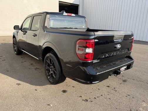 2025 Ford Maverick Lobo Standard
