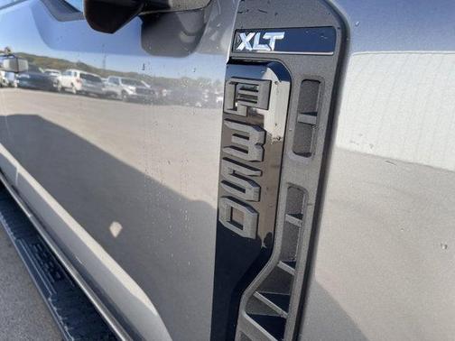 2026 Ford F-350 XLT