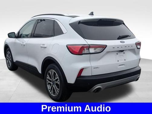 Oxford White 2022 Ford Escape SEL