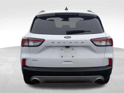 Oxford White 2022 Ford Escape SEL