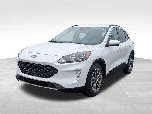 Oxford White 2022 Ford Escape SEL