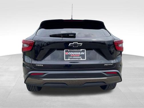 Mosaic Black Metallic 2024 Chevrolet Trax FWD ACTIV