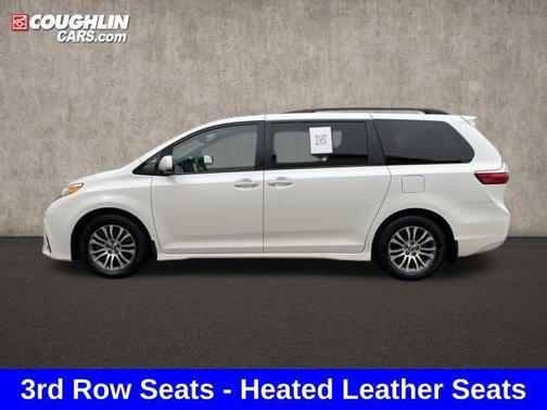 2019 Toyota Sienna XLE Premium