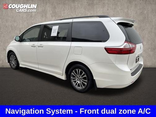 2019 Toyota Sienna XLE Premium