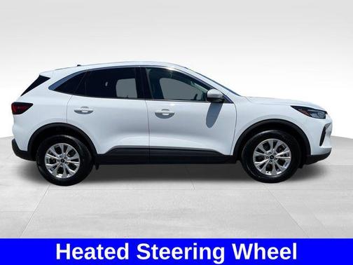 Oxford White 2023 Ford Escape Active