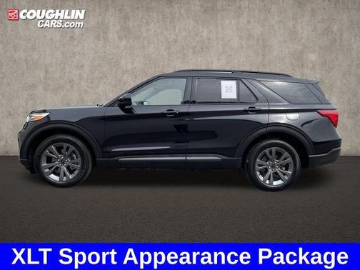 Agate Black Metallic 2023 Ford Explorer XLT