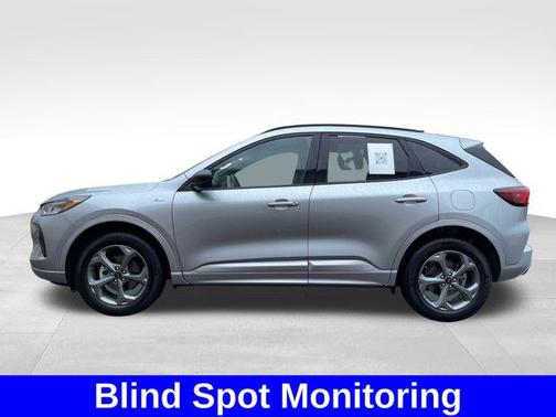 Iconic Silver Metallic 2024 Ford Escape ST-Line