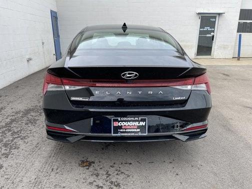 2023 Hyundai ELANTRA Limited