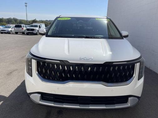 2025 Kia Carnival LXS