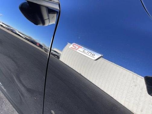 2024 Ford Escape ST-Line Elite