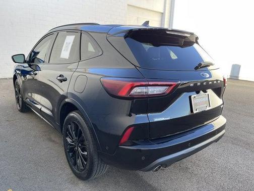 2024 Ford Escape ST-Line Elite